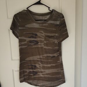 Zoe + Liv Olive Camo Short Sleeve Tee